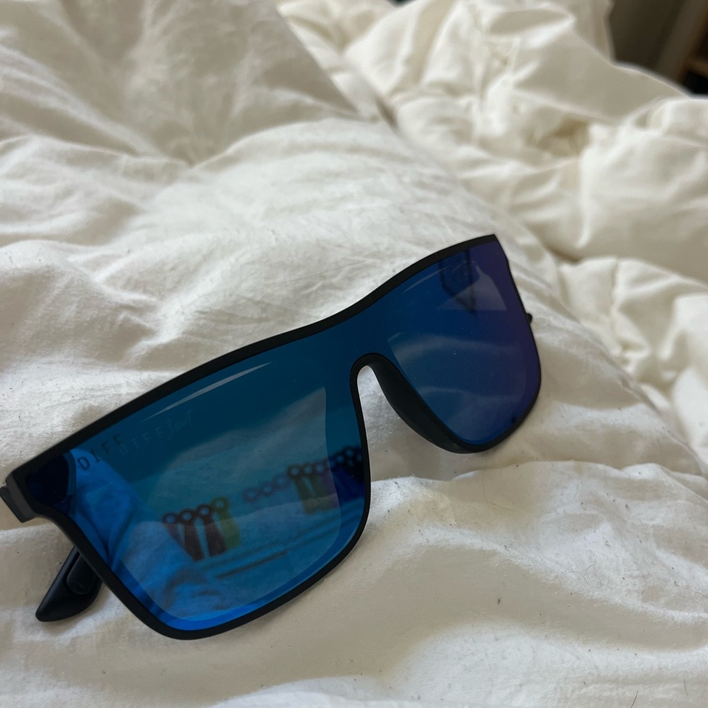 Diff Sport Sunglasses